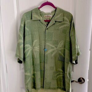 Tommy Bahama Silk Green Palm Tree print Button Down Freshly Laundered SZ L